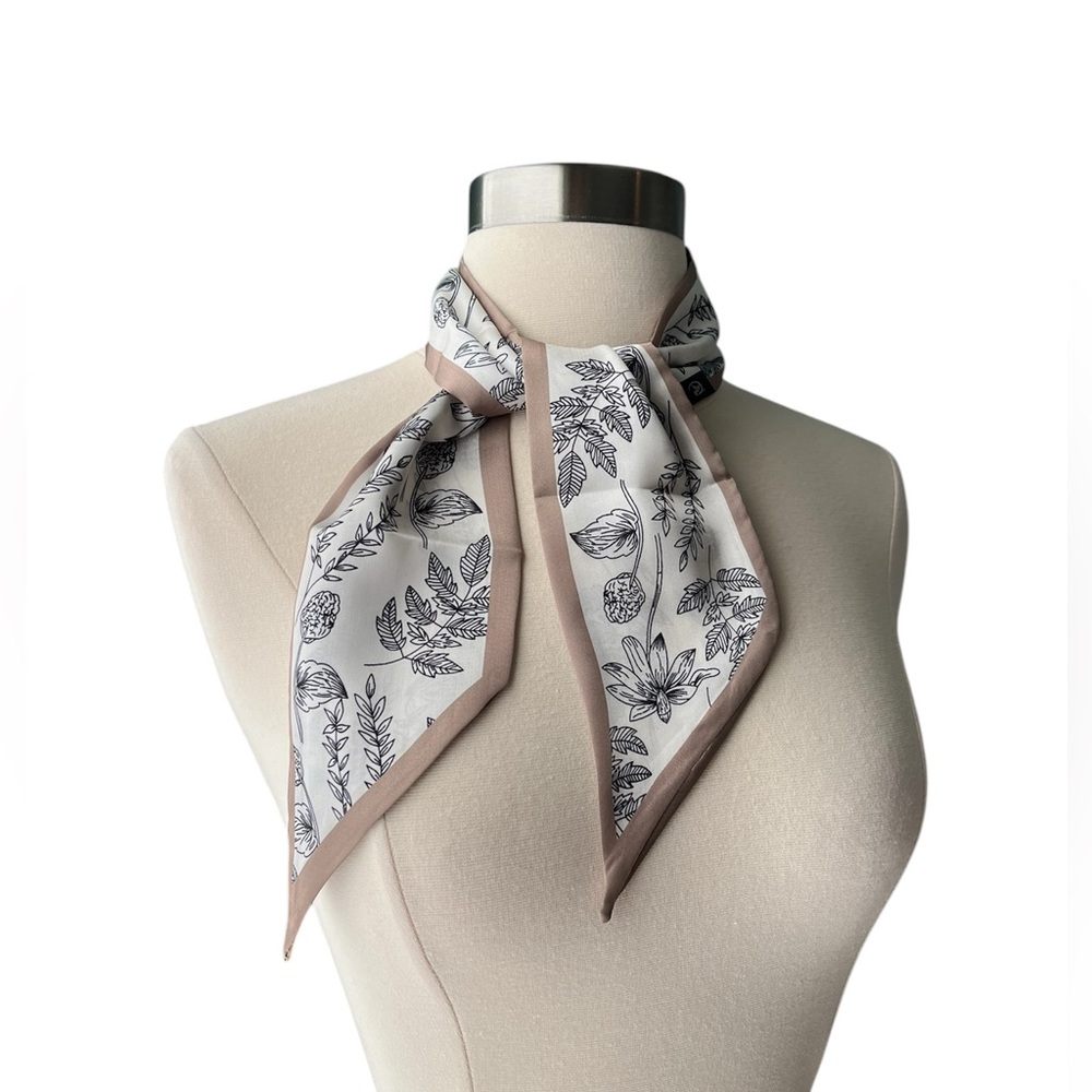 Floral Print Sateen Scarf - Black and Cream